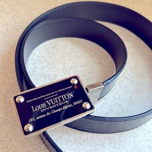 Mens leather Louis Vuitton belt